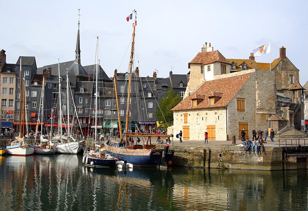 Vieux Bassin with yachts and the Lieutenancy building, Honfleur, Normandy, France, Europe