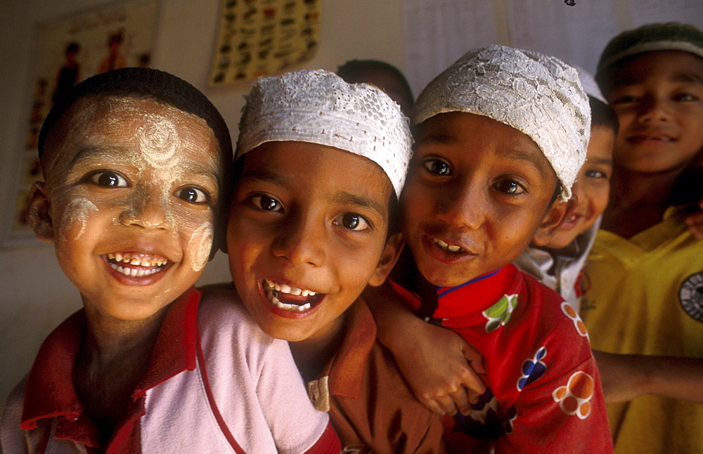 Thailand burmese muslim refugee school at mae sot