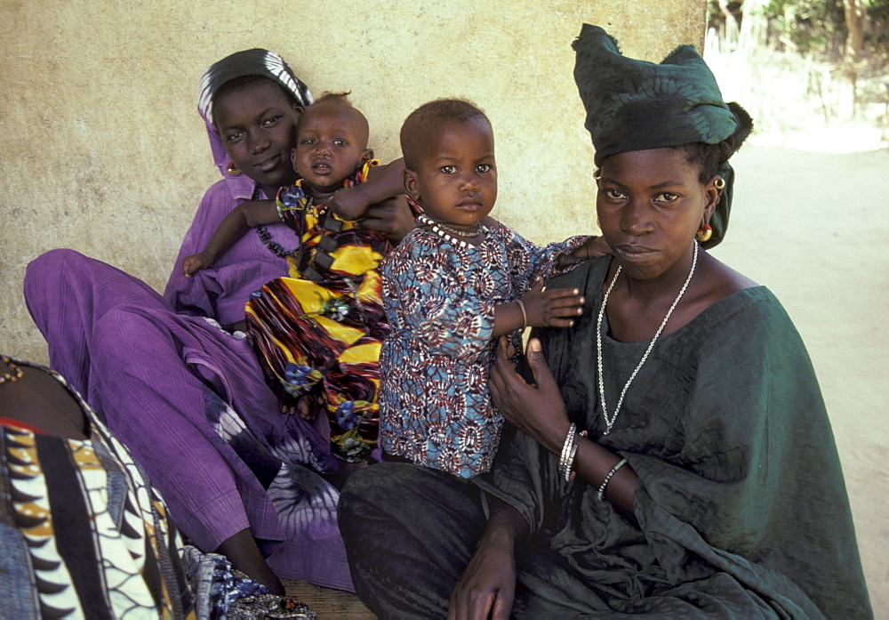 Senegal women and children, thies