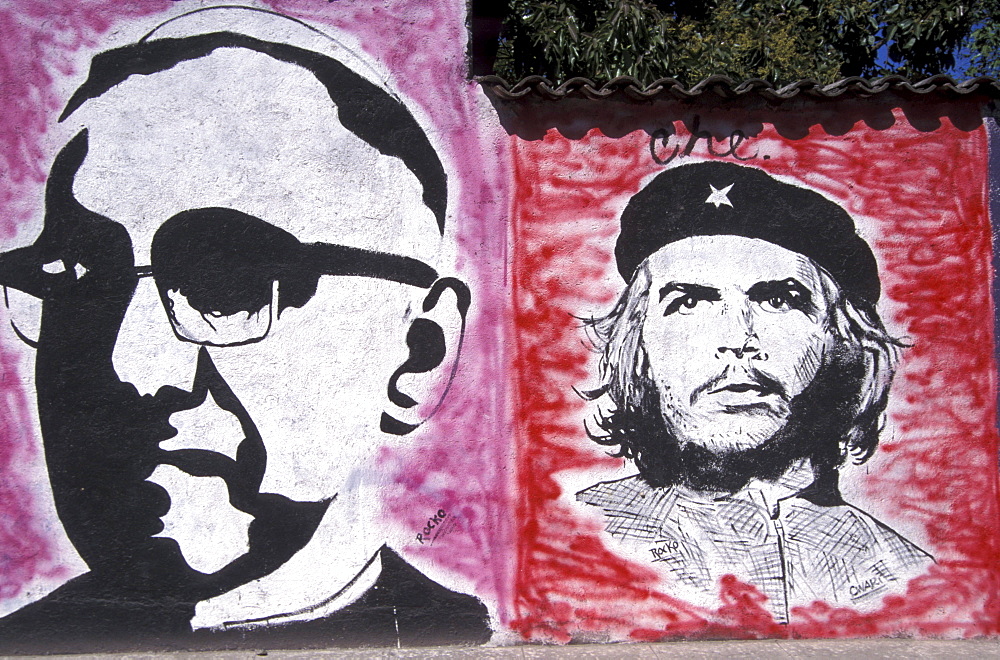 El salvador new martyrs mural (romero & che) san salvador.