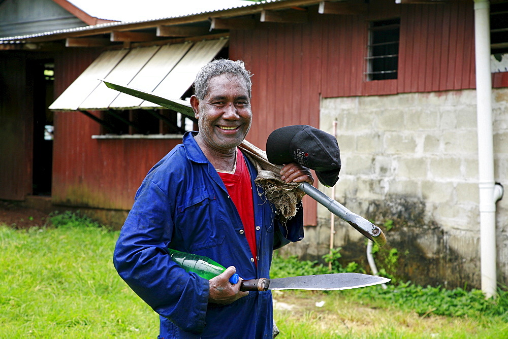 Fiji farmer, qelena village, taveuni photo by sean sprague