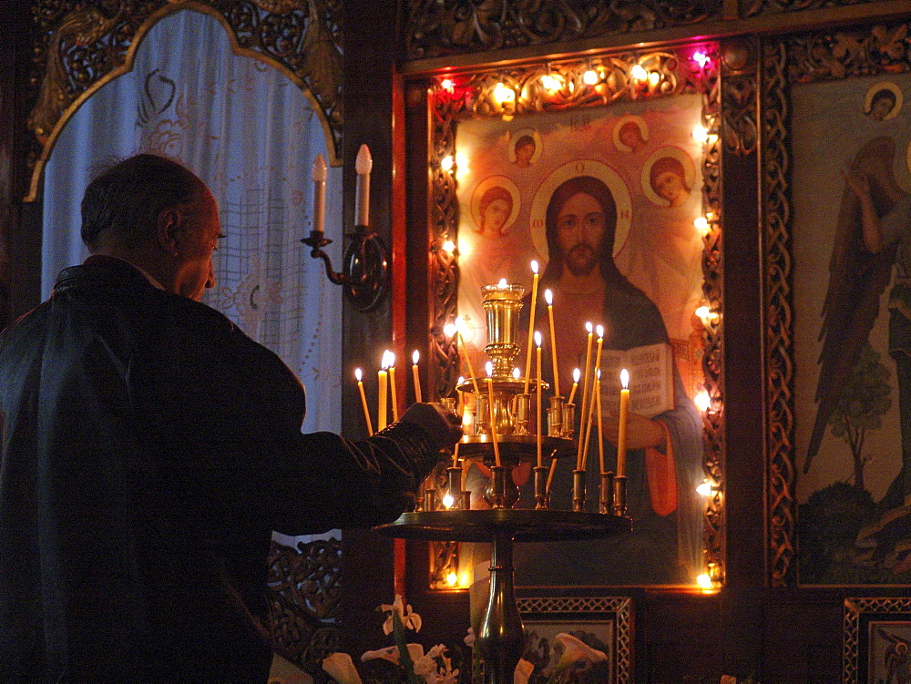 Religion, bulgaria. Sunday mass at the byzantine catholic assumption cathedral, sofia