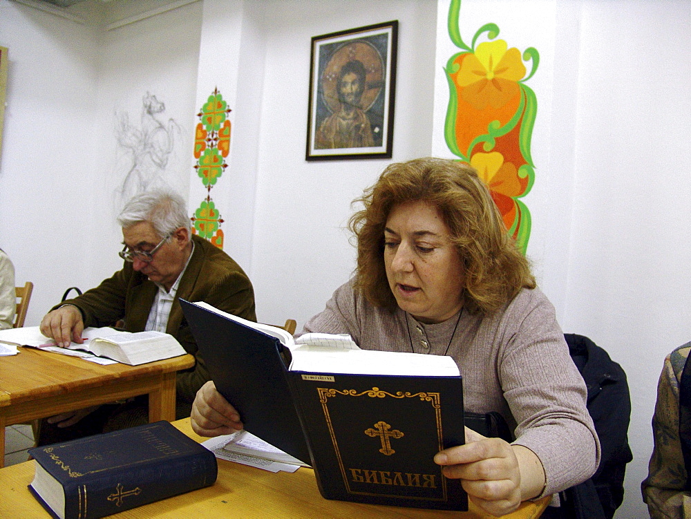 Religion, bulgaria. Bible study class at pokrov parish orthodox church, sofia