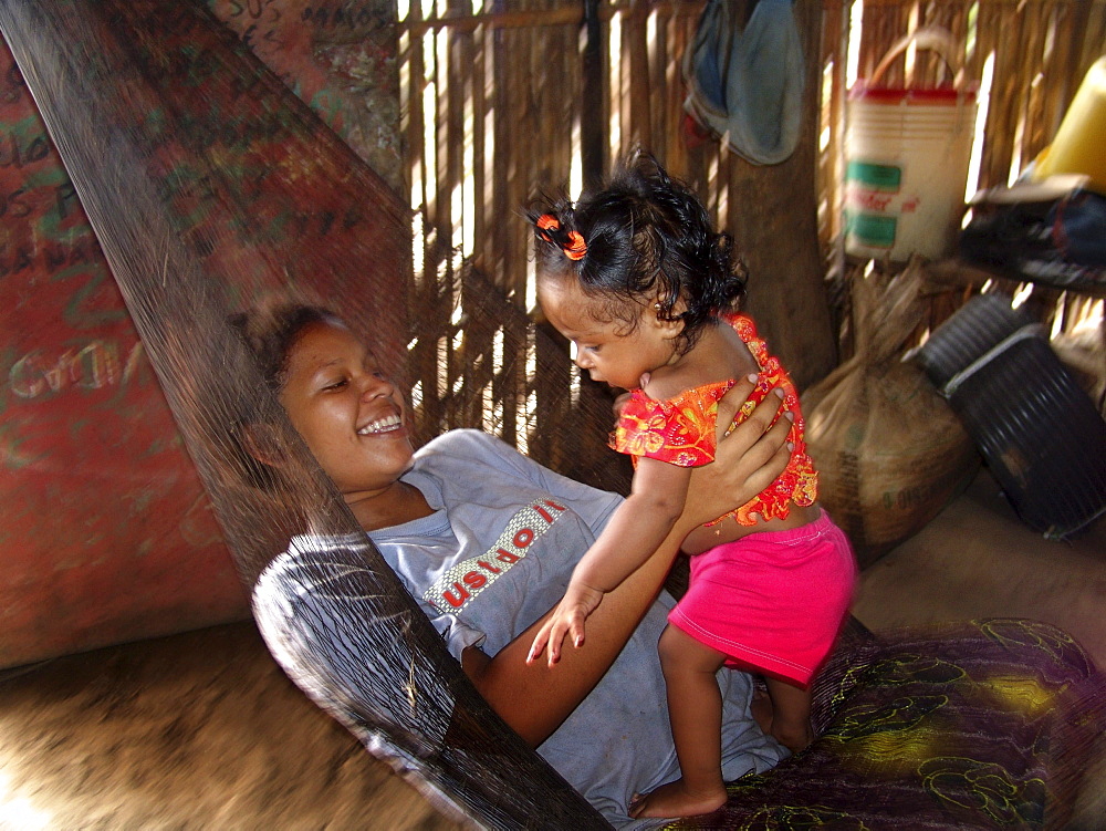 Colombia mother & child in hammock, barrancabermeja