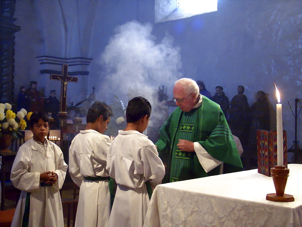 Guatemala us parish priest father greg schafer officiating at sunday mass, san lucas toliman