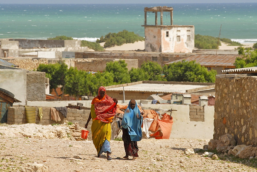 Eyl is a town in somalias puntland state. The prominent clan in eyl district are yonis idiris, a sub-clan of isse mahamud, which in turn is a sub-clan of majeerteen. Eyl is near the hafun peninsula, the location of most of somalias casualties from the 2004 indian ocean tsunami., the tsunami resulted in the death of some 300 people and extensive destruction of shelters, houses and water sources as well as fishing gear. The livelihoods of many people residing in towns and small villages along the somali indian ocean coastline, particularly in the northern regions, were devastated 