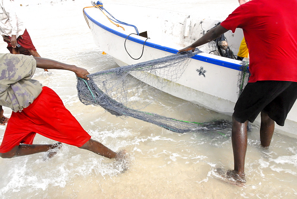 Hardest hit was a 650 kilometers stretch of the somali coastline between garacad (mudung region) and xaafuun (bari region), which forms part of the puntland province near the horn of africa. The tsunami resulted in the death of some 300 people and extensive destruction of shelters, houses and water sources as well as fishing gear. The livelihoods of many people residing in towns and small villages along the somali indian ocean coastline, particularly in the northern regions, were devastated