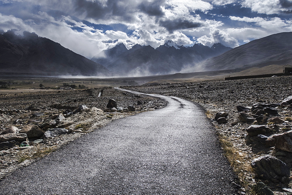 Road leading out of Kharsa village, Ladakh, India, Himalayas, Asia