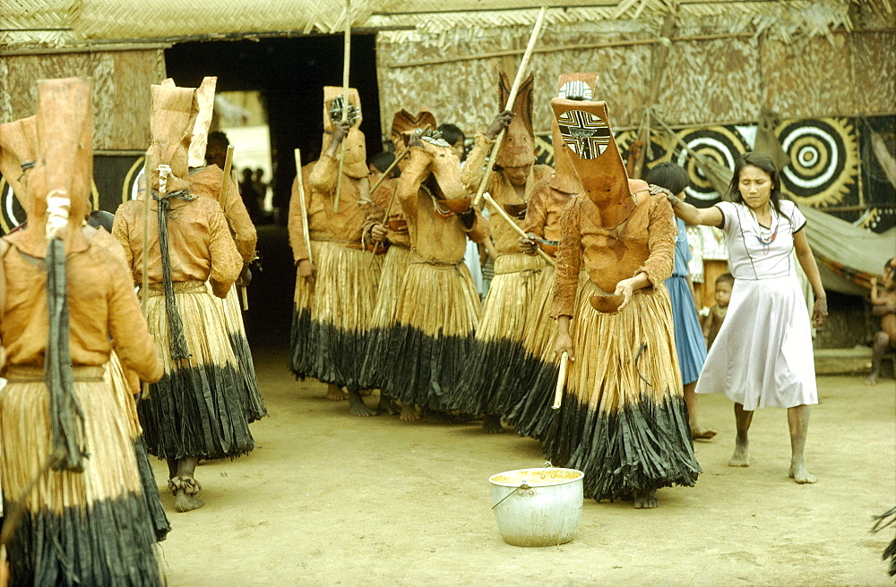 Makuna-colombian shamans, 