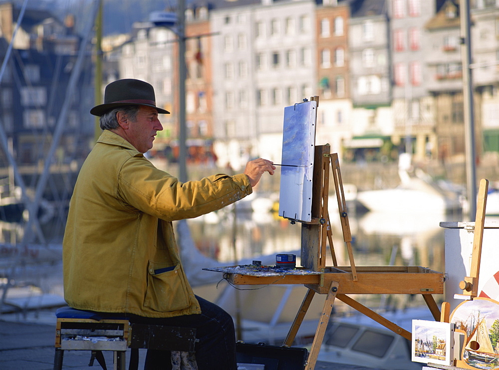 Artist by Old Harbour, Honfleur, Basse Normandie, France, Europe