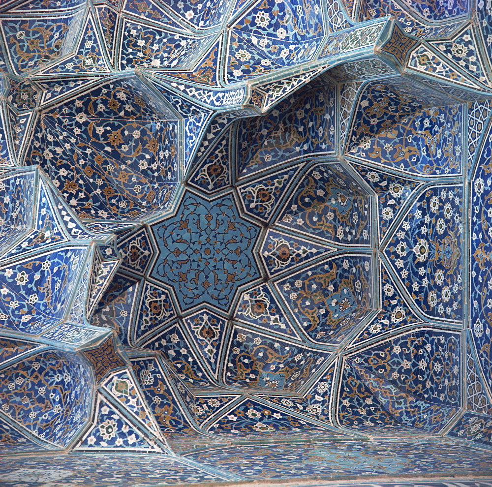 Detail of Masjid-e-Imam Mosque, formerly the Shah Mosque, Isfahan, Iran, Middle East