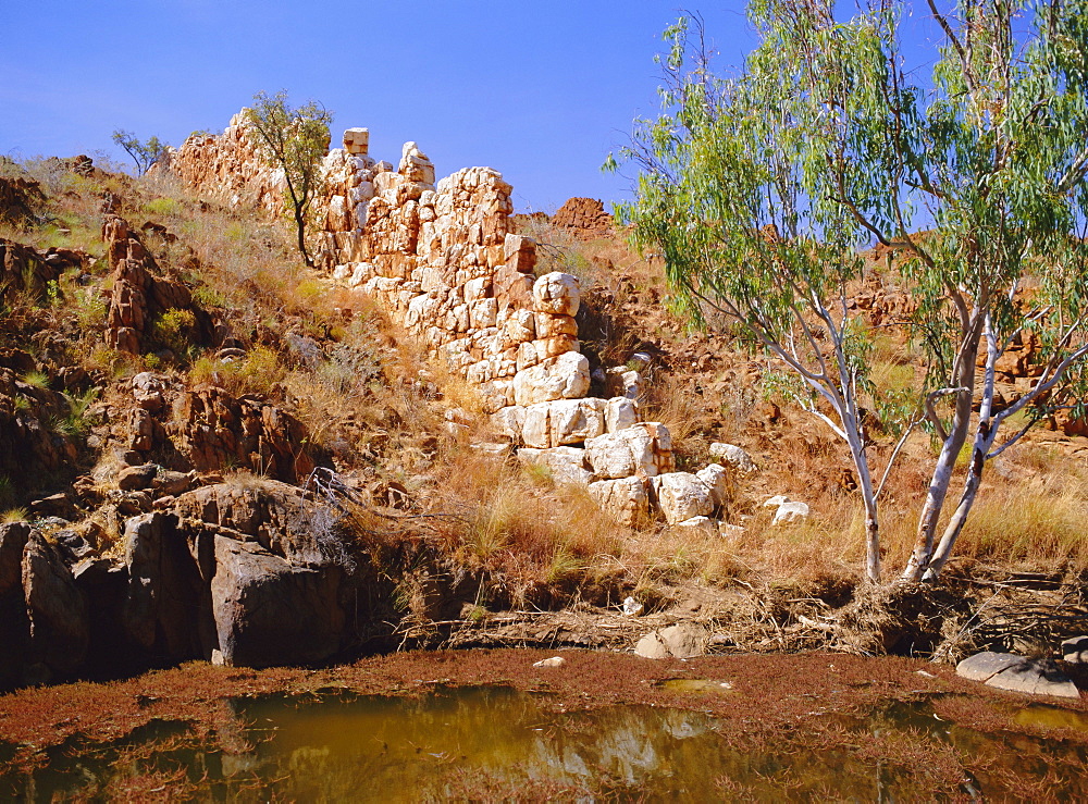 The so-called 'Wall of China' a natural formation of quartz, Halls Creek, Kimberley, Western Australia, Australia