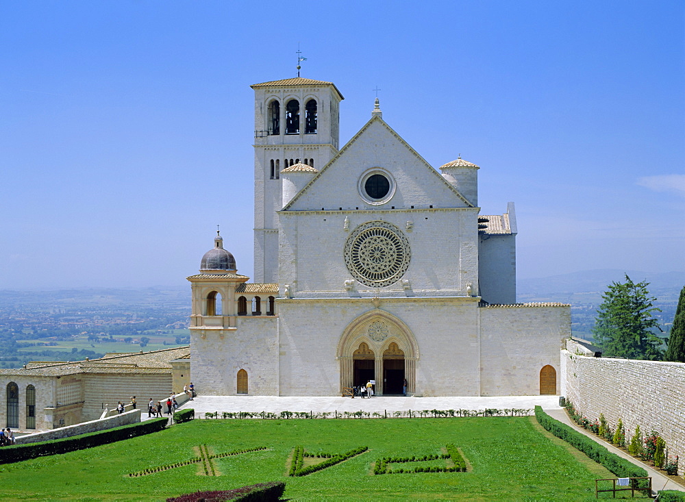 The Upper Church (1182-1226), Basilica of Saint Francis, Assisi, Umbria, Italy 