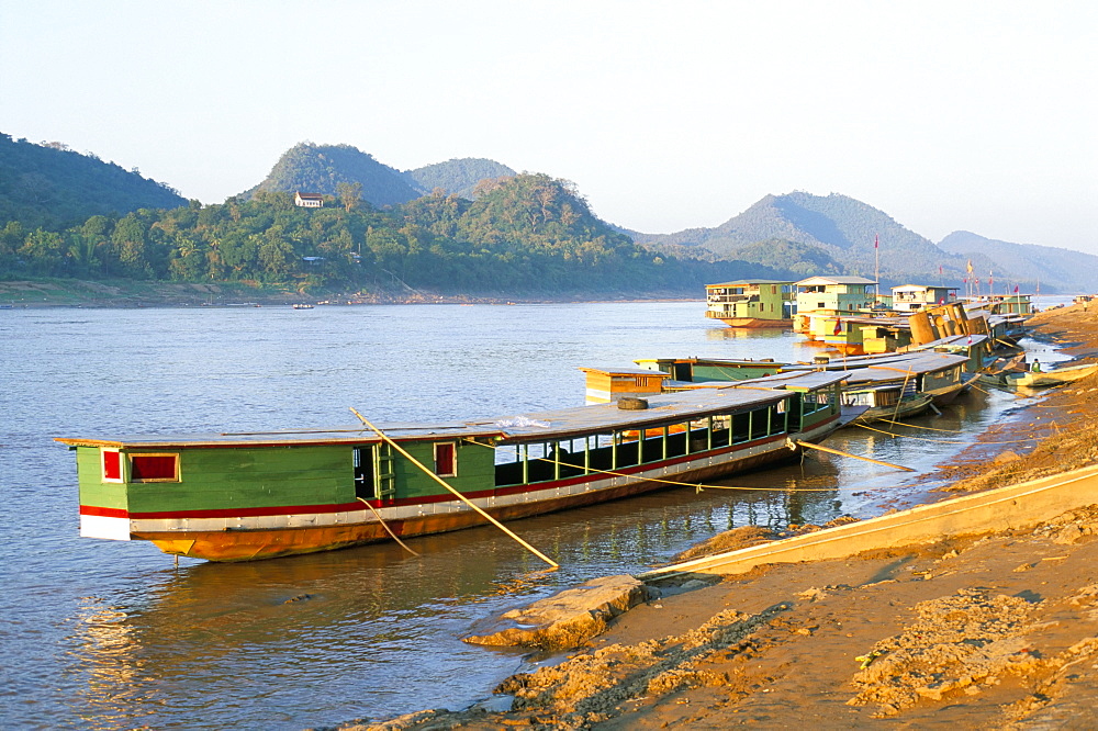 Looking north up the Mekong River, boats moored at Luang Prabang, Laos, Indochina, Southeast Asia, Asia