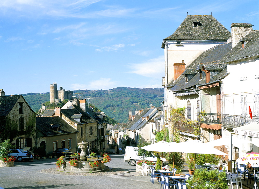 Main street and castle of Najac in the valley of the River Aveyron, Najac, Midi-Pyrenees, France, Europe