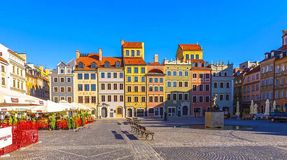 Old Town Market Square and the Warsaw Mermaid, UNESCO World Heritage Site, Old Town, Warsaw, Poland, Europe