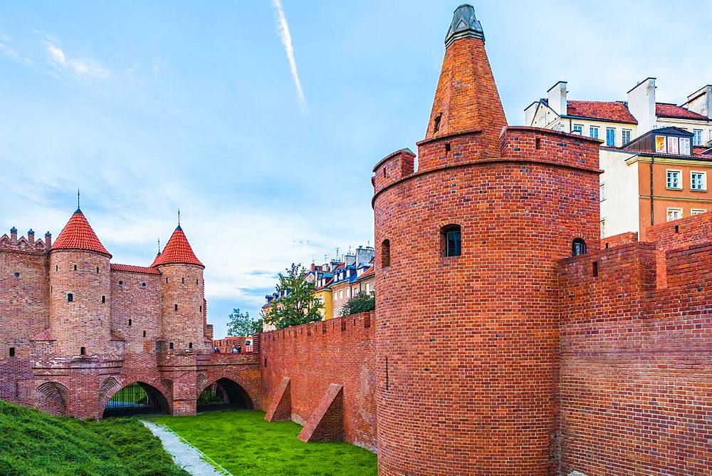 Warsaw Barbican at dusk, Old Town, UNESCO World Heritage Site, Warsaw, Poland, Europe