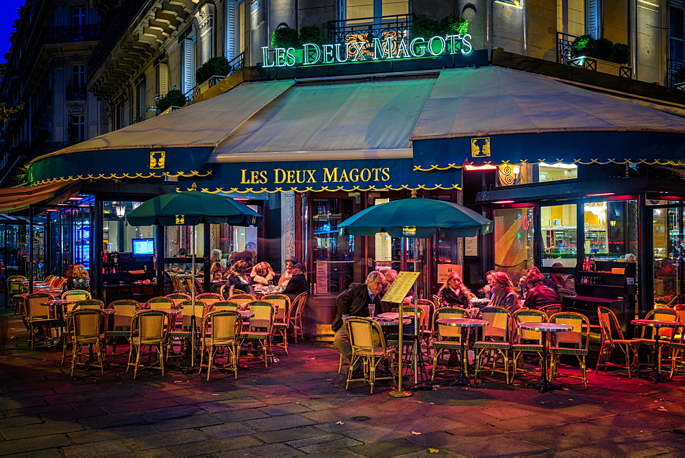 Parisian cafe, Paris, France, Europe