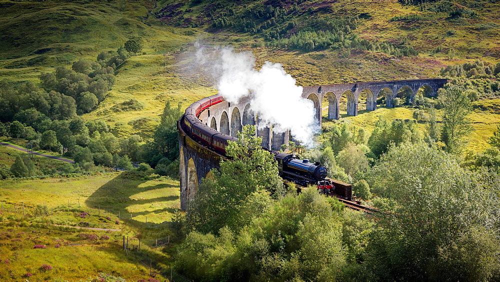 Harry Potter Train, Jacobite Express, Glenfinnan Viaduct, Inverness-shire, Highlands, Scotland, United Kingdom, Europe