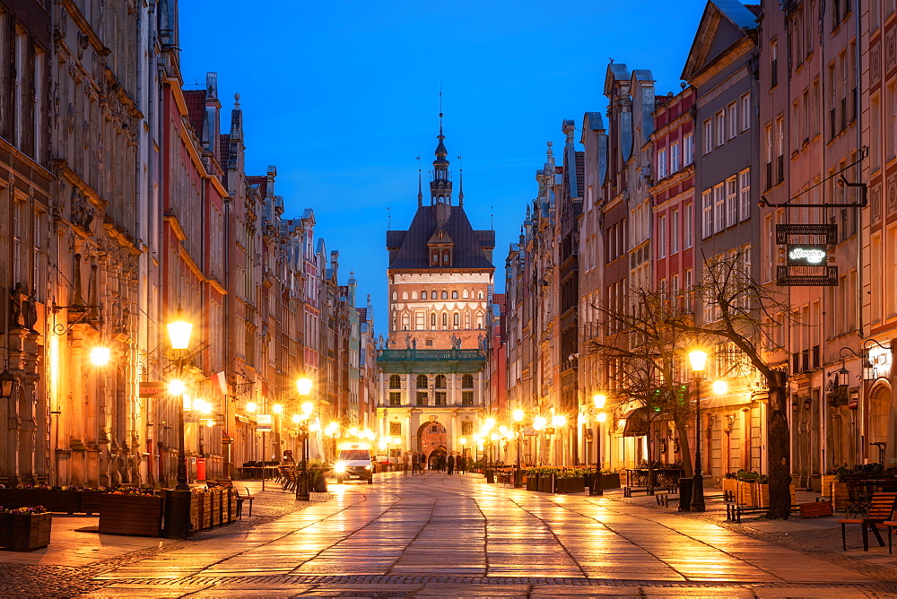 Dlugi Targ Street looking towards the Golden Gate of Gdansk, Poland, Europe