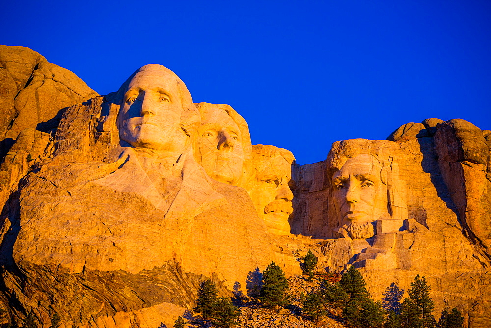 Sunrise at Mount Rushmore, Black Hills, South Dakota, United States of America, North America