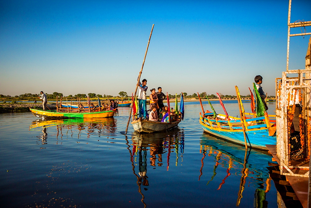 Indian gondoliers, Flower Holi Festival, Vrindavan, Uttar Pradesh, India, Asia