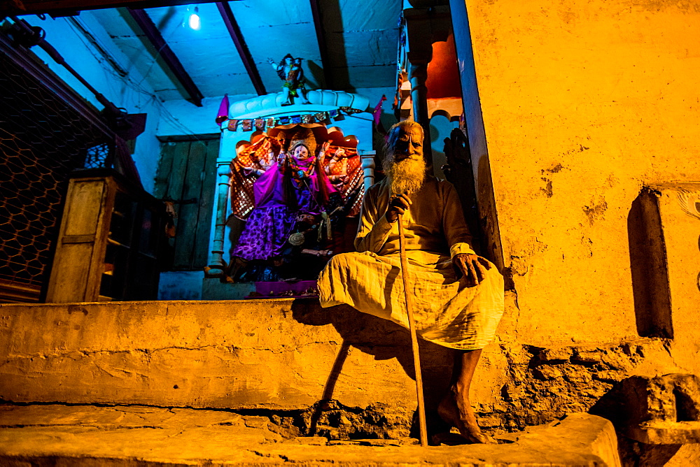 Indian guru during the Flower Holi Festival, Vrindavan, Uttar Pradesh, India, Asia