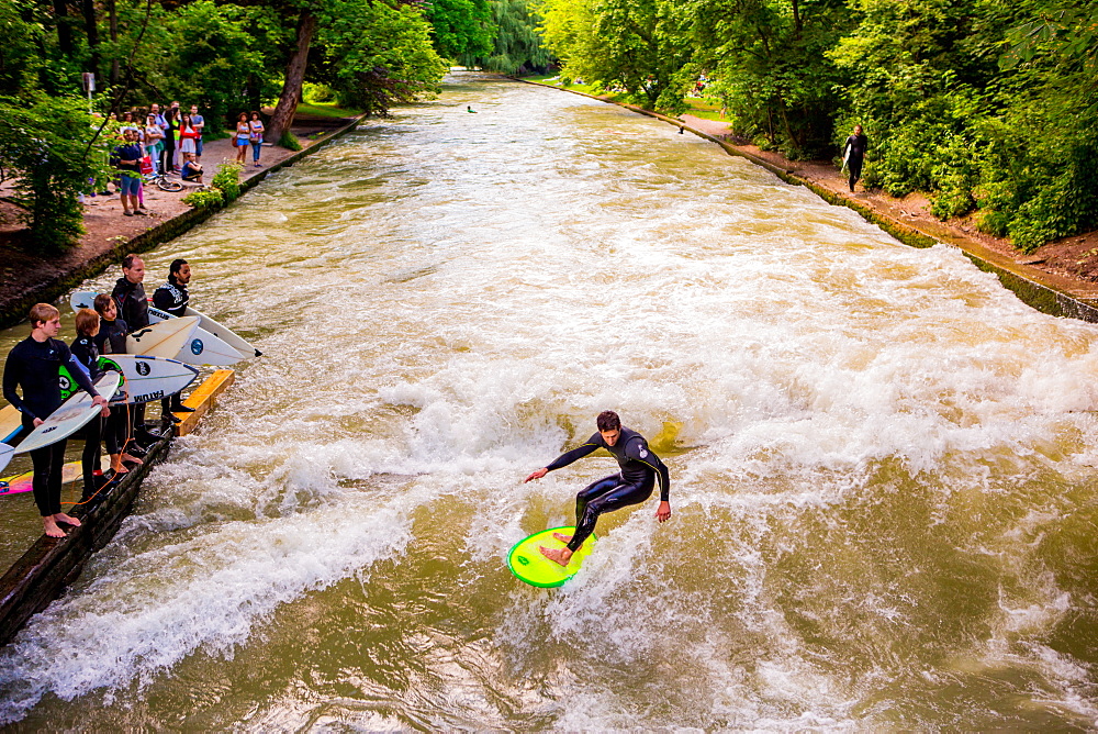 Surfer on the Endless Wave, Munich, Bavaria, Germany, Europe