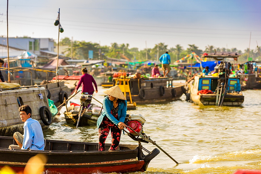 The floating market outside of Can Tho, Vietnam, Indochina, Southeast Asia, Asia