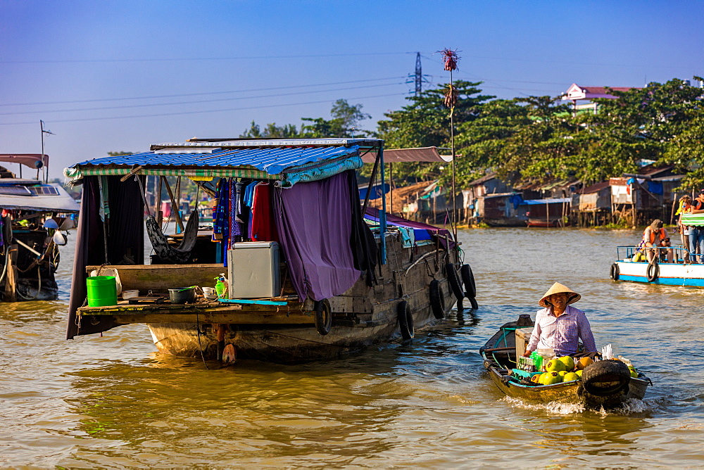 The floating market outside of Can Tho, Vietnam, Indochina, Southeast Asia, Asia