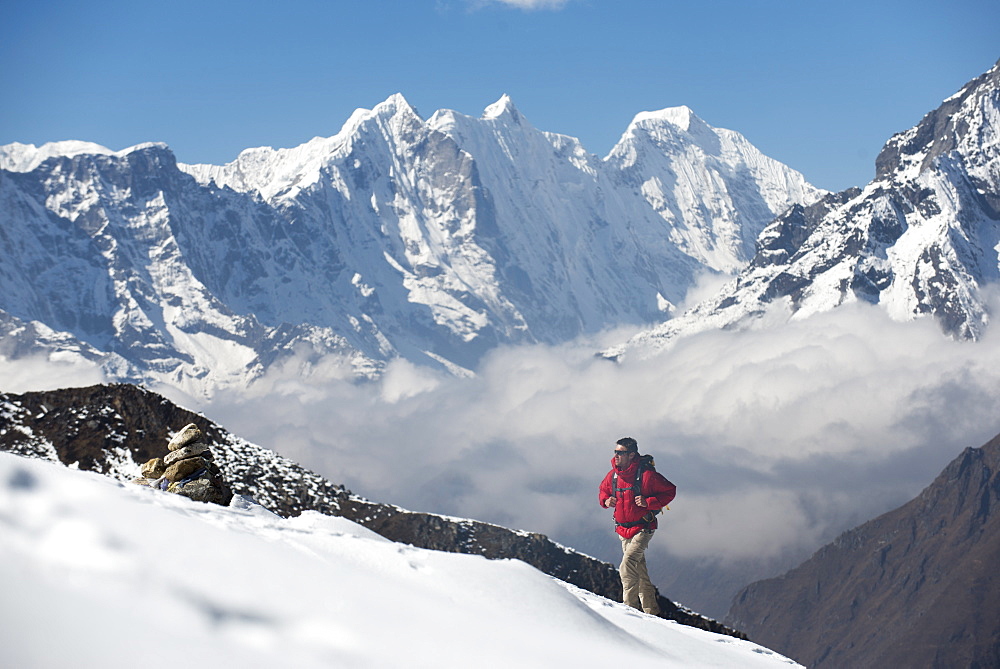 Trekking in the Everest region, Himalayas, Nepal, Asia