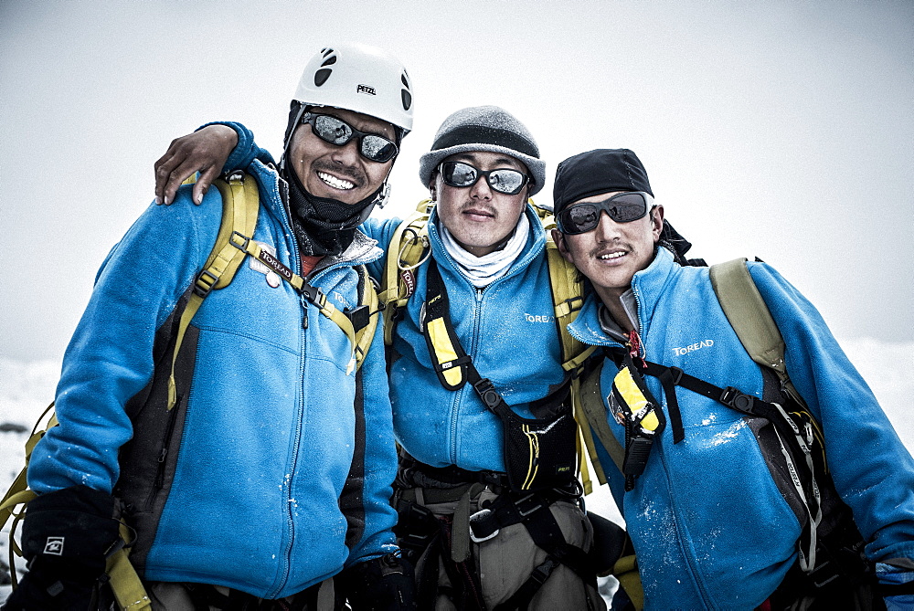 Sherpas return to Everest Base Camp after taking equipment to Camp 2, Khumbu Region, Nepal, Asia