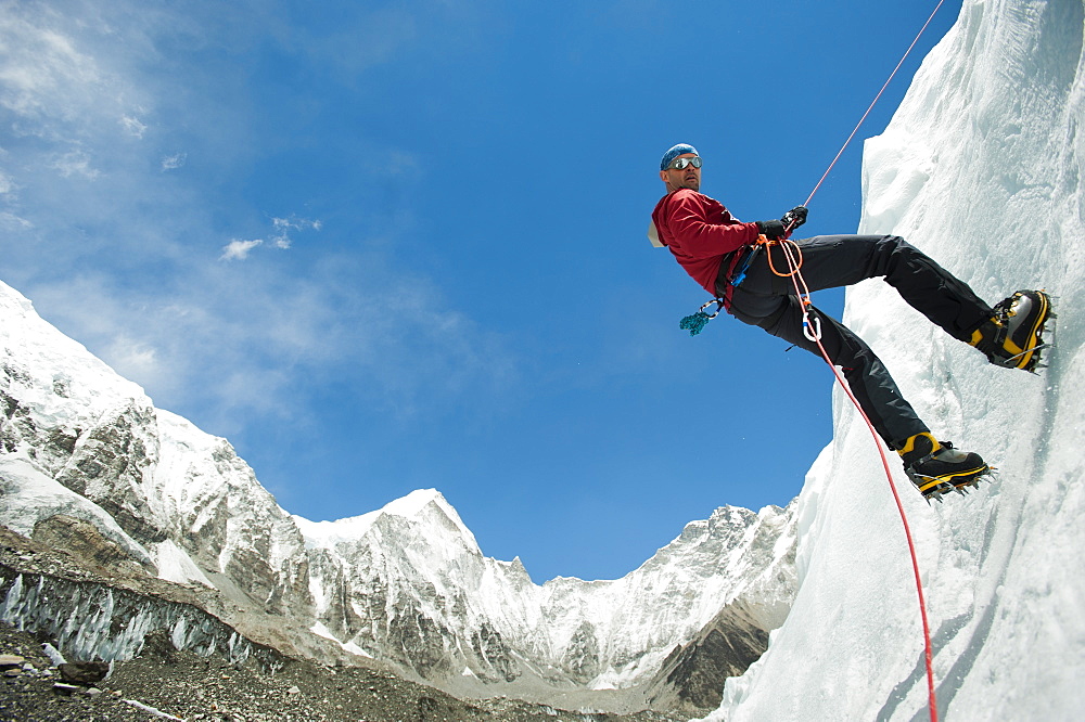 Climbing practice near Everest Base Camp, Khumbu Region, Himalayas, Nepal, Asia