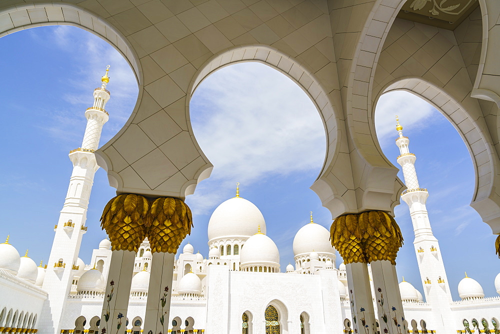 Sheikh Zayed Grand Mosque, Abu Dhabi, United Arab Emirates, Middle East