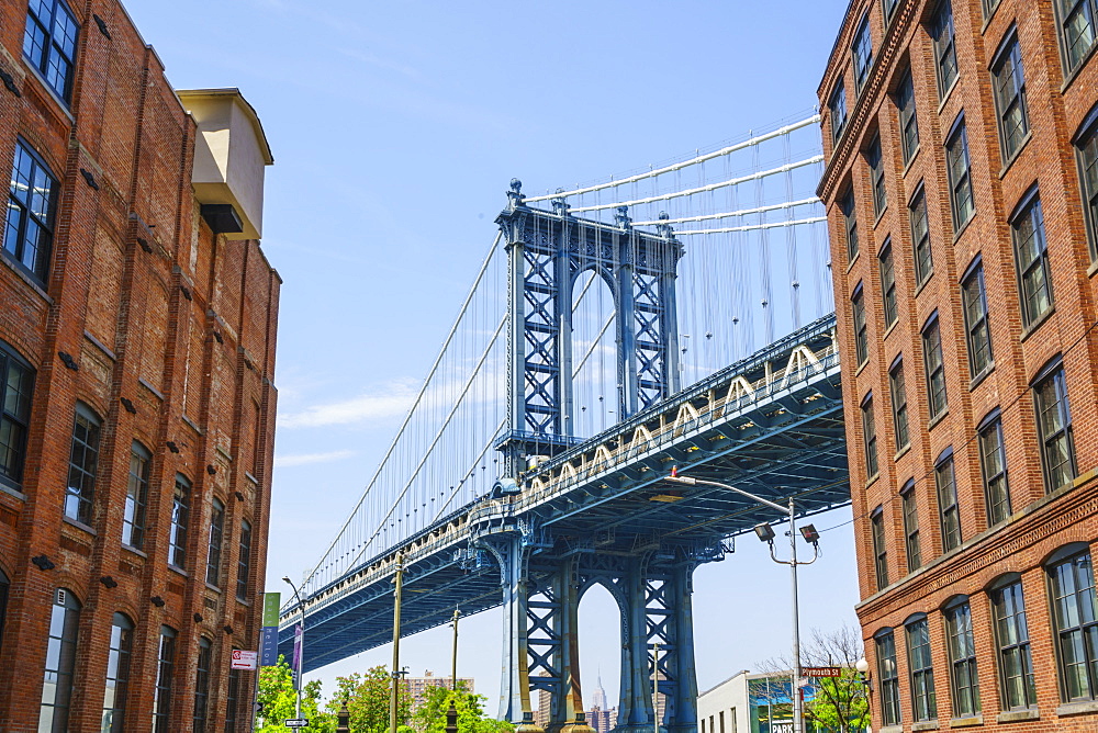 Manhattan Bridge, viewed from DUMBO, Brooklyn, New York City, United States of America, North America