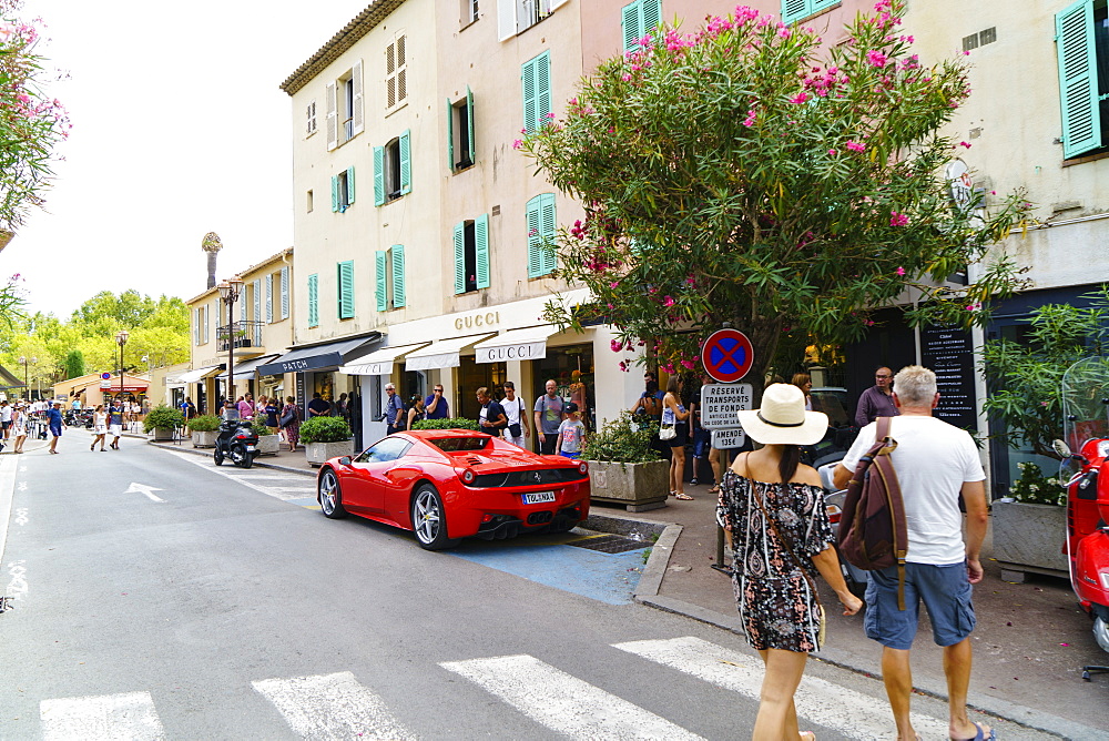 Luxury shops, Saint Tropez, Var, Cote d'Azur, Provence, France, Europe