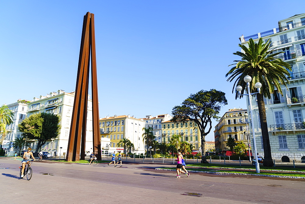 Promenade des Anglais, Nice, Alpes Maritimes, Cote d'Azur, Provence, France, Mediterranean, Europe