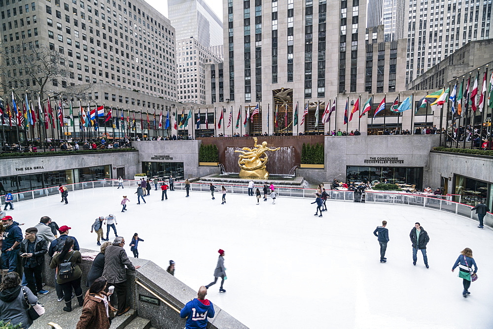 The winter ice skating rink in Rockefeller Plaza, New York City, United States of America, North America