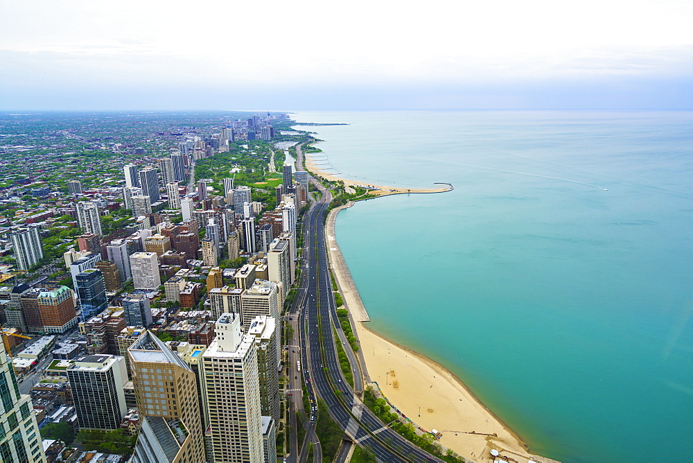 Chicago skyline and Lake Michigan, Chicago, Illinois, United States of America, North America