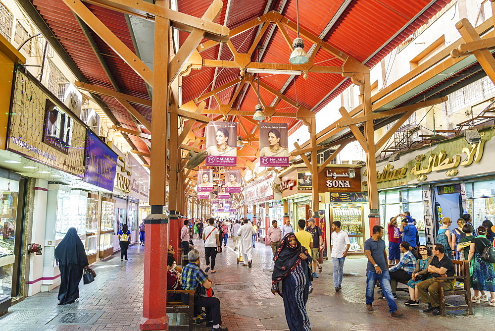 The Gold Souk, Al Ras, Deira, Dubai, United Arab Emirates, Middle East