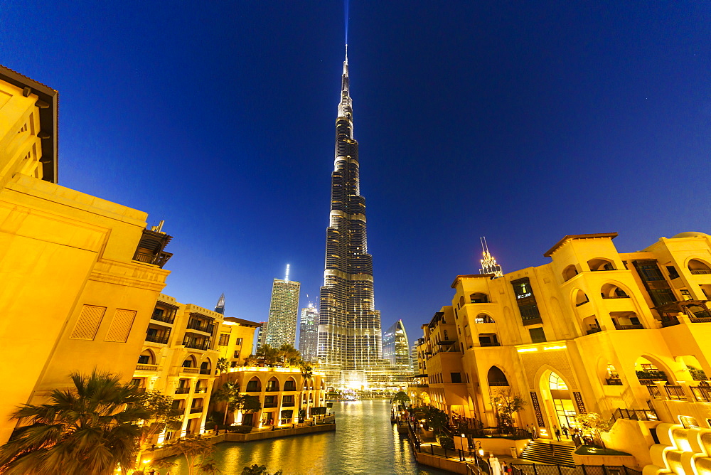 Burj Khalifa and Lake, Downtown, Dubai, United Arab Emirates, Middle East