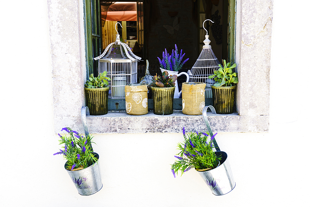 Pretty window detail, Loggos (Longos), Paxos, Ionian Islands, Greek Islands, Greece, Europe