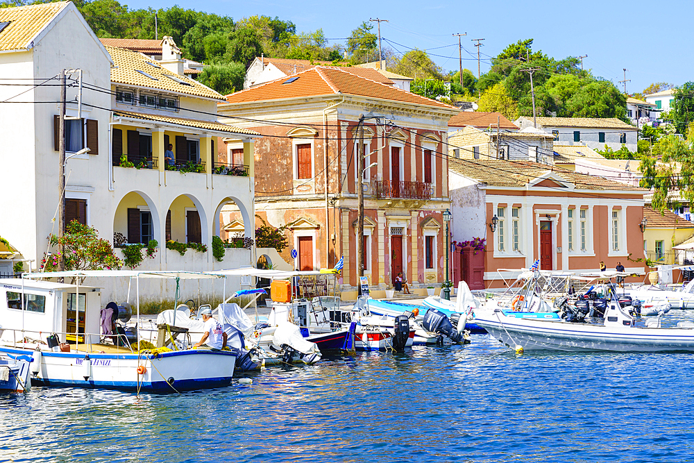 The pretty town of Gaios, the main port and harbour on the island, Paxos, Ionian Islands, Greek Islands, Greece, Europe