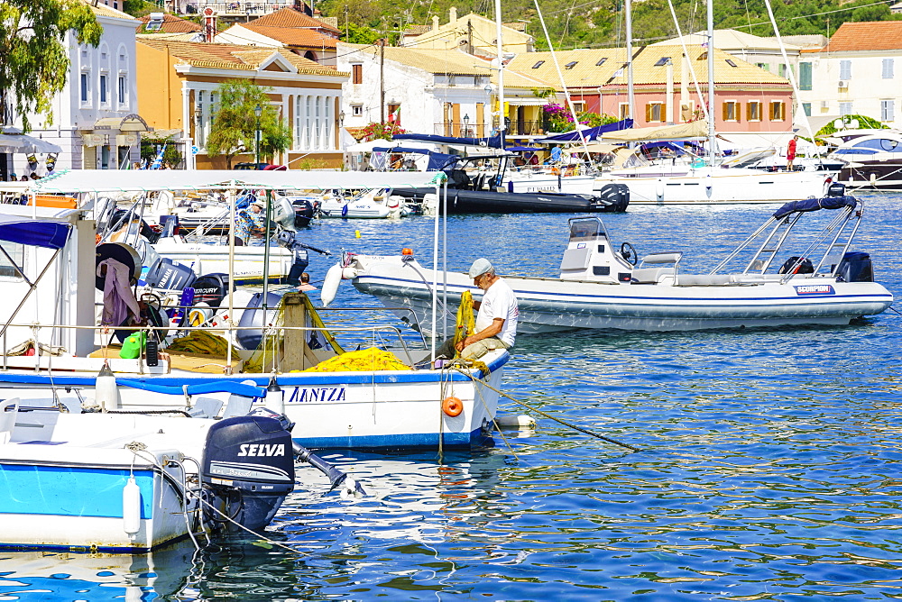 The pretty town of Gaios, the main port and harbour on the island, Paxos, Ionian Islands, Greek Islands, Greece, Europe