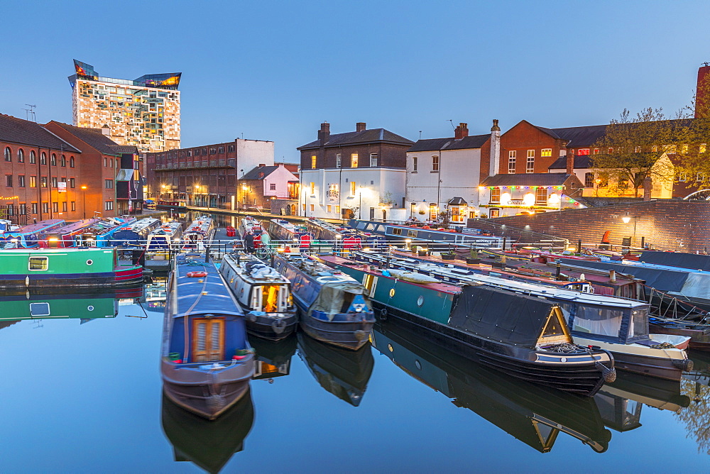 Gas Street Basin, Canal Old Line, Birmingham, England, United Kingdom, Europe