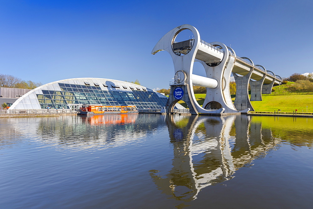 The Falkirk Wheel, Forth and Clyde Canal with Union Canal, Falkirk, Scotland, United Kingdom, Europe