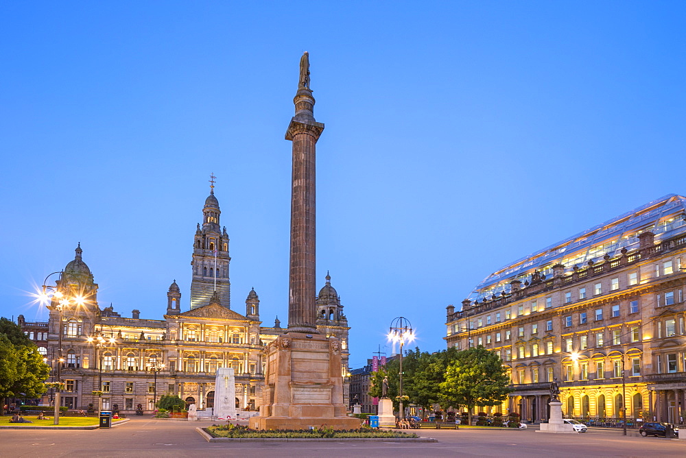 George Square, Glasgow City Chambers, Walter Scott Monument, Glasgow, Scotland, United Kingdom, Europe