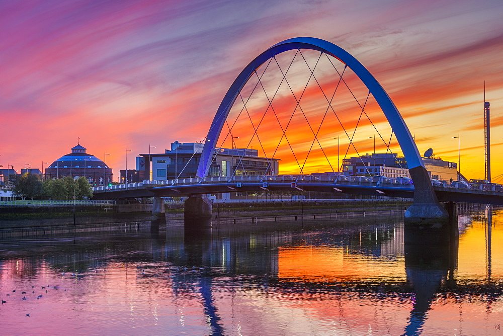 Clyde Arc (Squinty Bridge) at sunset, Glasgow, Scotland, United Kingdom, Europe