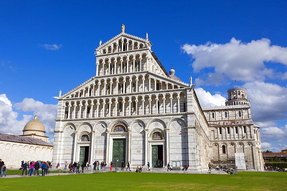 Duomo di Santa Maria Assunta, Piazza dei Miracoli, UNESCO World Heritage Site, Pisa, Tuscany, Italy, Europe