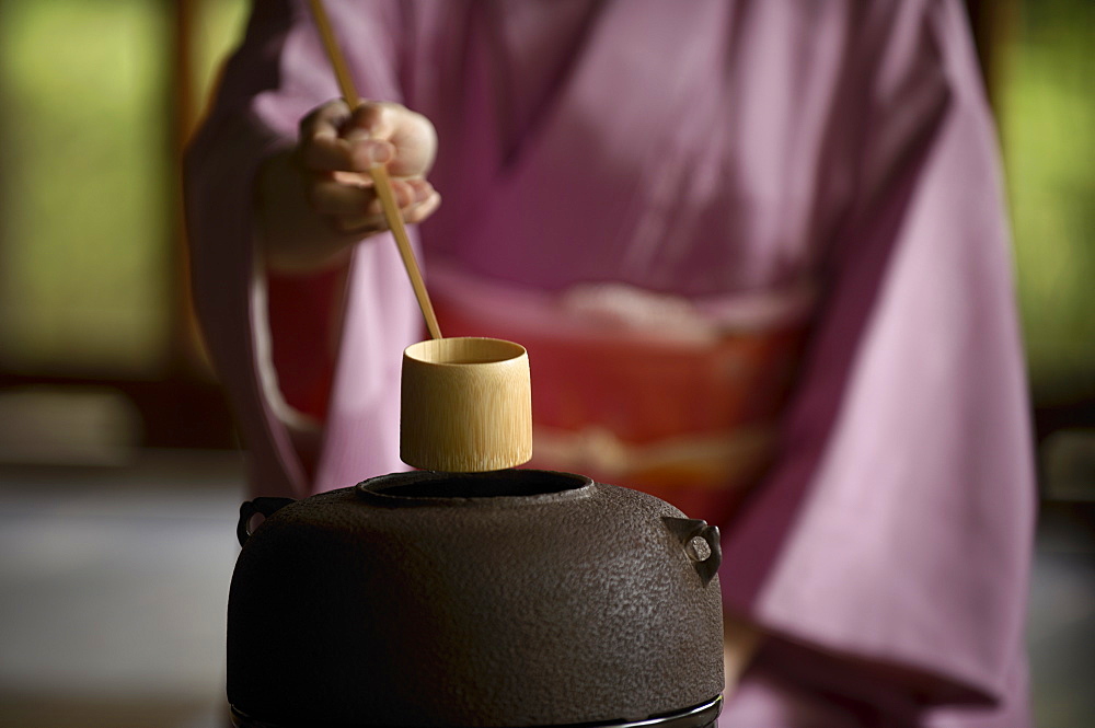 Tea ceremony in Shodensanso, Kyoto, Japan, Asia